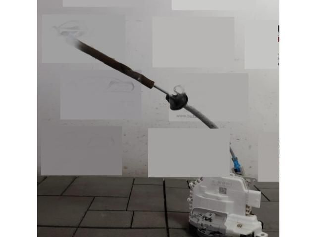 bontott AUDI Q2 Jobb hátsó Ajtózár