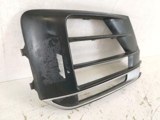 bontott AUDI Q2 Jobb Ködlámpa Rács