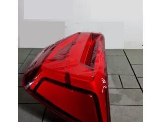 bontott AUDI Q2 Jobb Külső Hátsó Lámpa