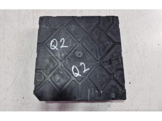 bontott AUDI Q2 Komfort Elektronika