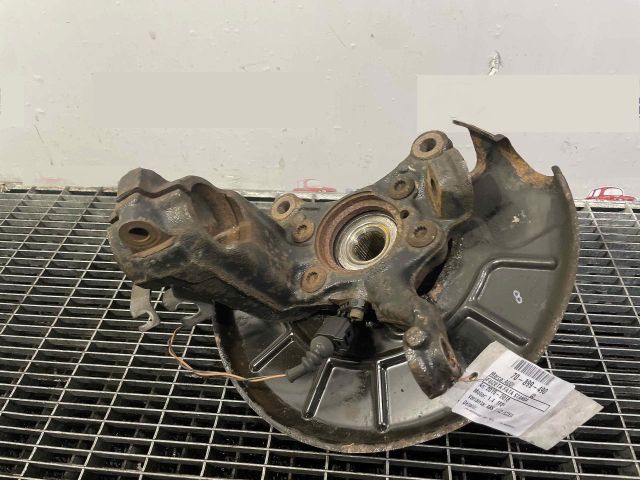 bontott AUDI Q3 Bal első Csonkállvány