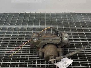 bontott AUDI Q3 Bal első Féknyereg Munkahengerrel