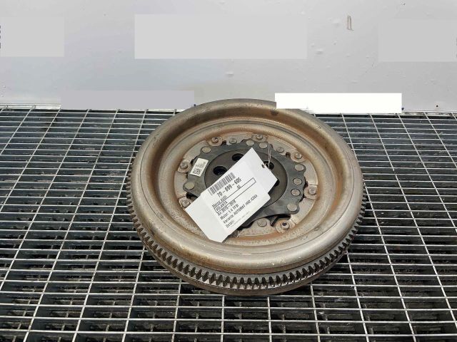 bontott AUDI Q3 Fogaskoszorú