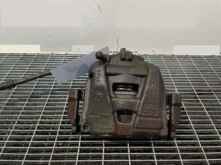 bontott AUDI Q3 Jobb első Féknyereg Munkahengerrel