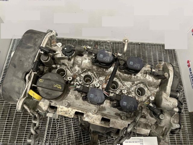 bontott AUDI Q3 Motor (Fűzött blokk hengerfejjel)