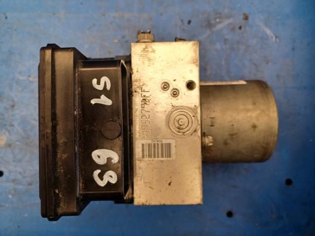 bontott AUDI Q3 ABS Kocka