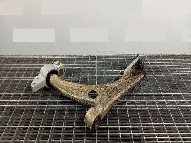 bontott AUDI Q3 Bal első Lengőkar