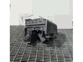 bontott AUDI Q3 Biztosítéktábla Motortér