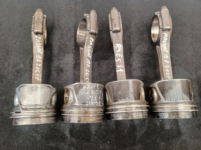 bontott AUDI Q3 Dugattyú