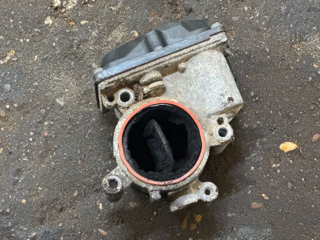 bontott AUDI Q3 Fojtószelep (Elektromos)