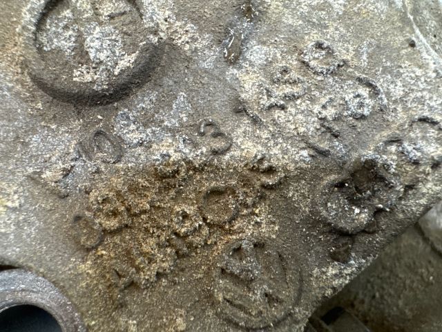 bontott AUDI Q3 Generátor Tartó Bak