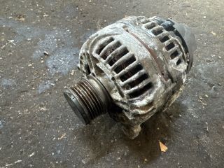 bontott AUDI Q3 Generátor