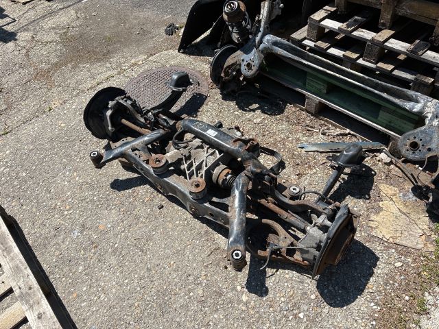 bontott AUDI Q3 Hátsó Híd (Tárcsafékes)