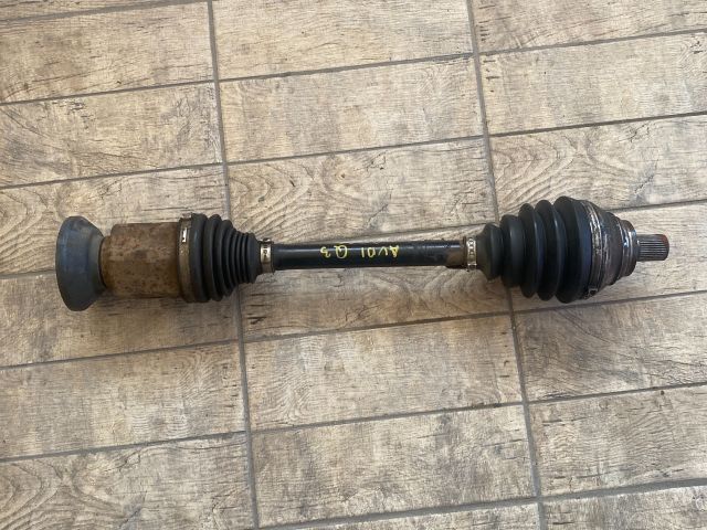 bontott AUDI Q3 Jobb Féltengely