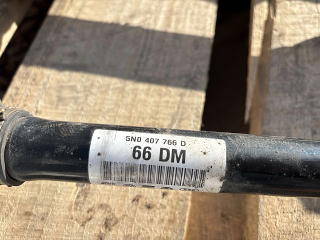 bontott AUDI Q3 Jobb Féltengely