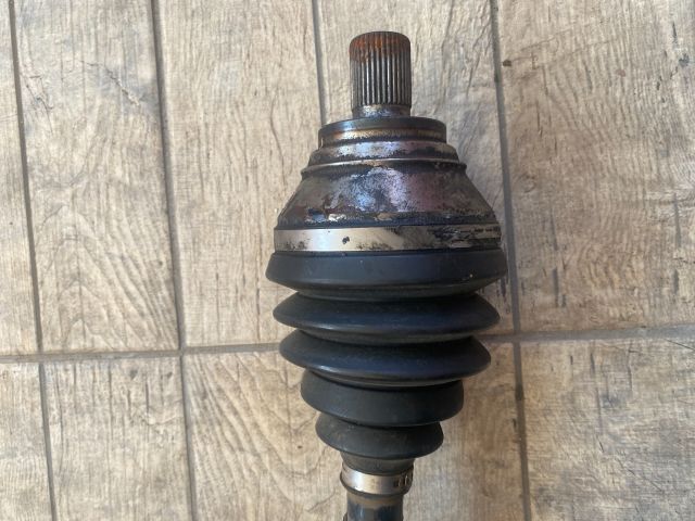 bontott AUDI Q3 Jobb Féltengely