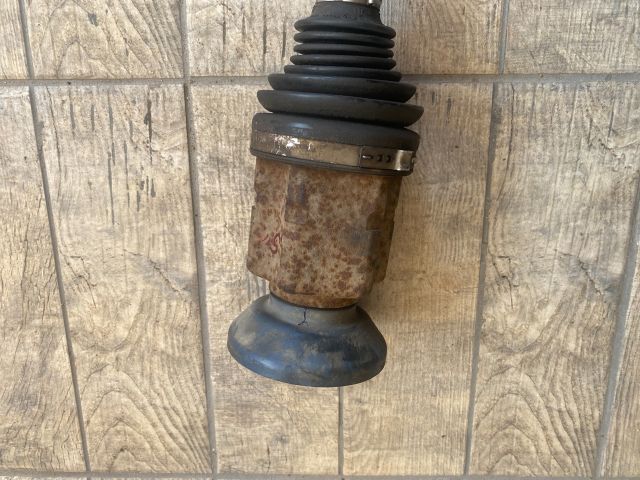 bontott AUDI Q3 Jobb Féltengely