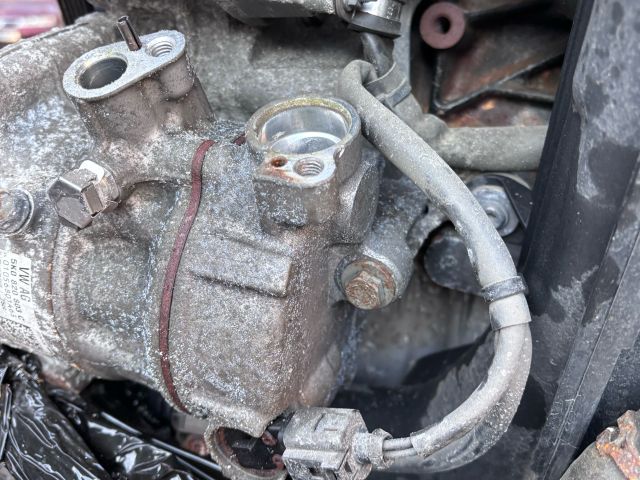 bontott AUDI Q3 Klímakompresszor