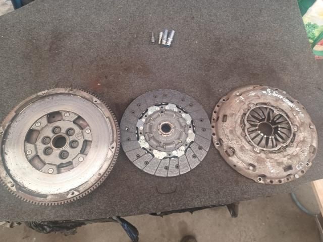 bontott AUDI Q3 Kuplung Szett (Szerkezet, Tárcsa)