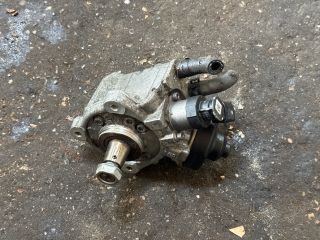 bontott AUDI Q3 Nagynyomású Szivattyú