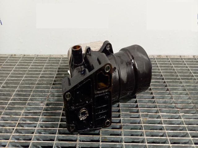 bontott AUDI Q3 Olajszűrő Ház