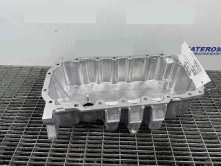 bontott AUDI Q3 Olajteknő