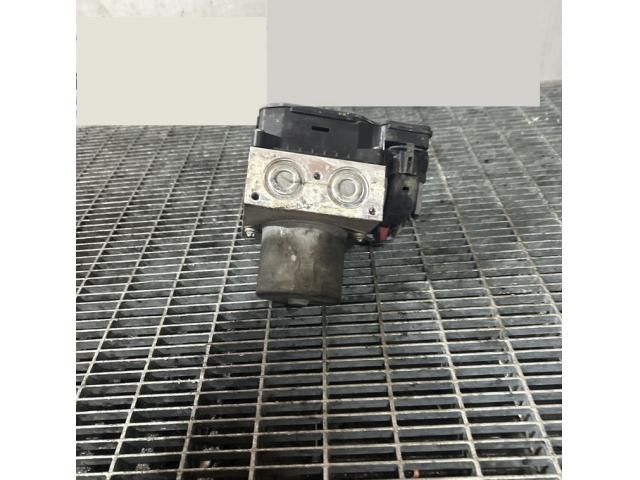 bontott AUDI Q3 ABS Kocka