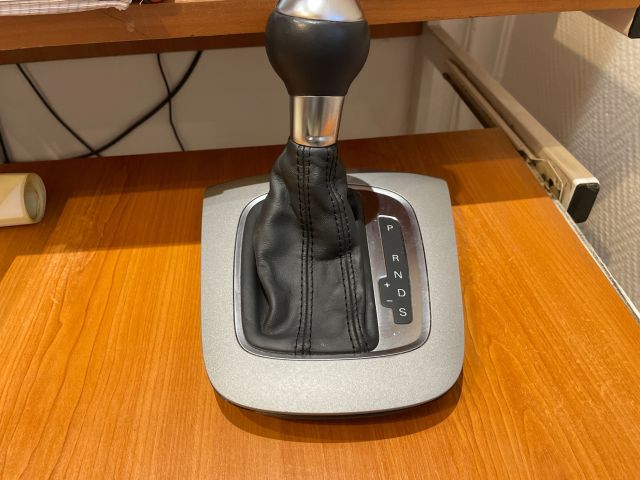 bontott AUDI Q3 Automata Váltókar