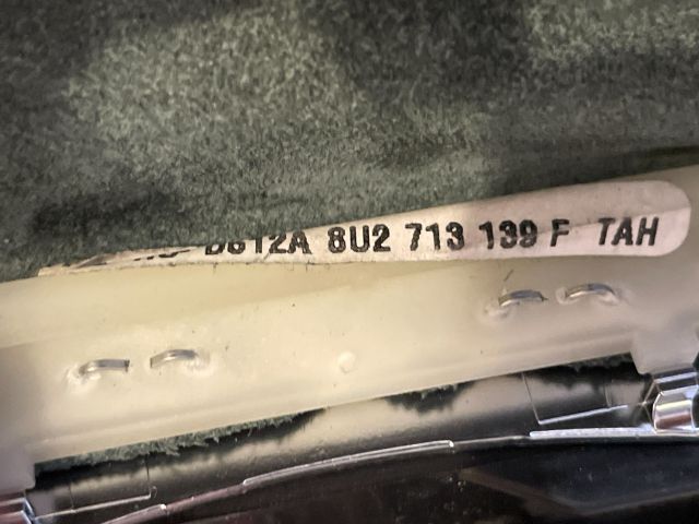 bontott AUDI Q3 Automata Váltókar