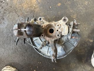 bontott AUDI Q3 Bal első Csonkállvány Kerékaggyal