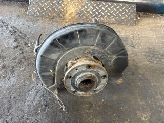 bontott AUDI Q3 Bal első Csonkállvány Kerékaggyal