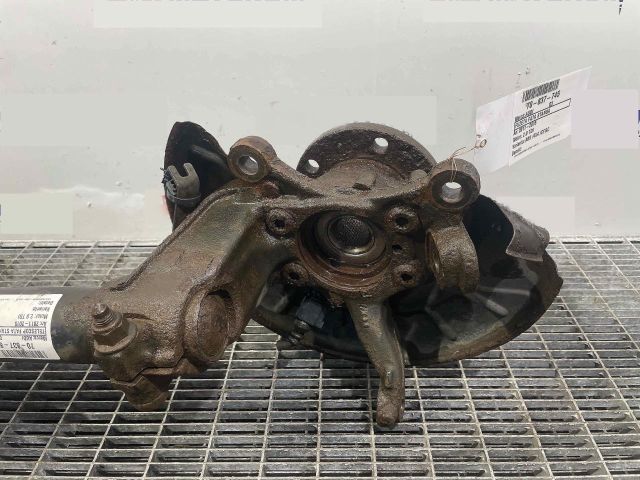 bontott AUDI Q3 Bal első Csonkállvány