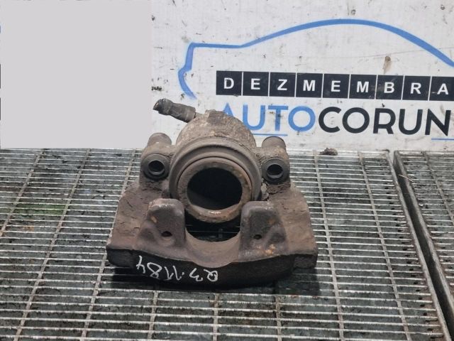 bontott AUDI Q3 Bal első Fékkengyel