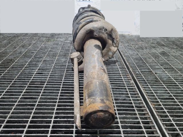 bontott AUDI Q3 Bal első Lengéscsillapító