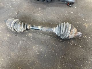 bontott AUDI Q3 Bal Féltengely