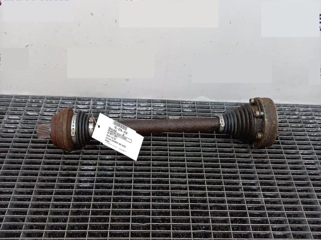 bontott AUDI Q3 Bal hátsó Féltengely