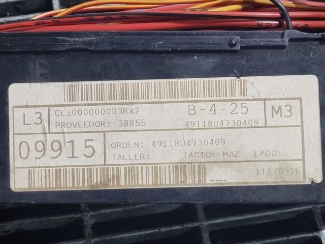 bontott AUDI Q3 Biztosítéktábla Utastér