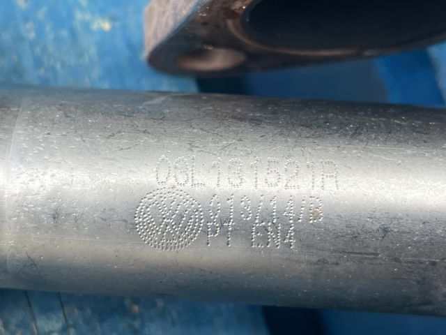 bontott AUDI Q3 EGR Hűtő Cső