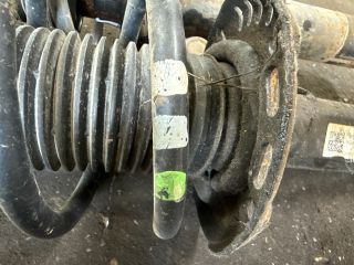 bontott AUDI Q3 Első Rugó Pár