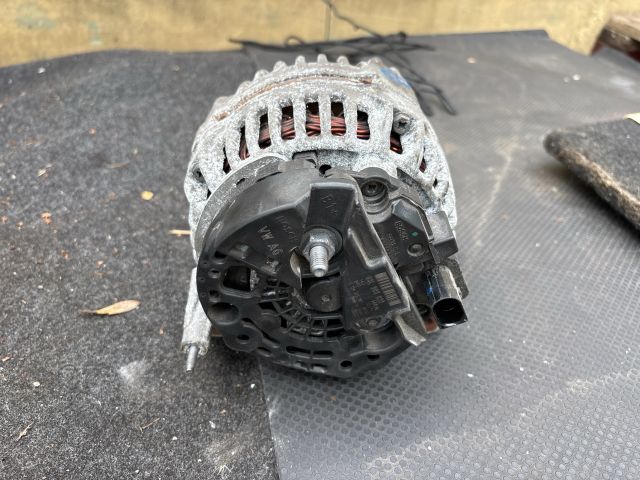 bontott AUDI Q3 Generátor