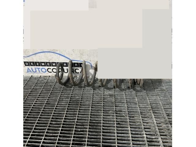 bontott AUDI Q3 Hátsó Rugó