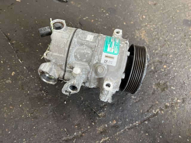 bontott AUDI Q3 Klímakompresszor