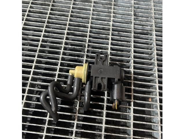 bontott AUDI Q3 Lefújószelep