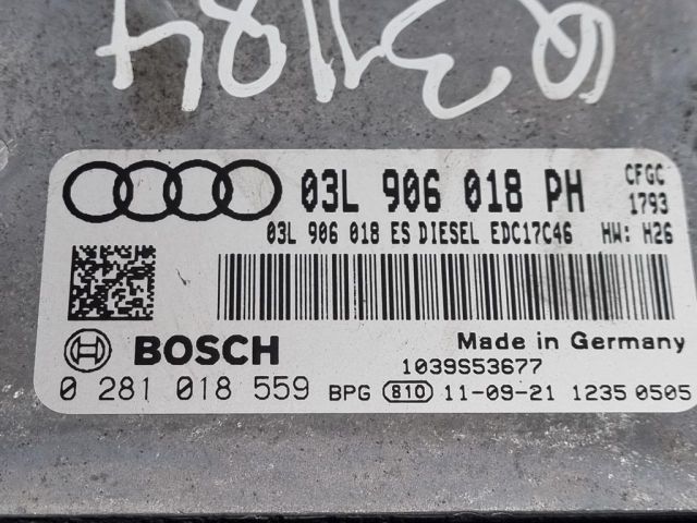 bontott AUDI Q3 Motorvezérlő