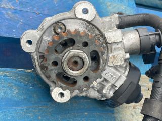 bontott AUDI Q3 Nagynyomású Szivattyú