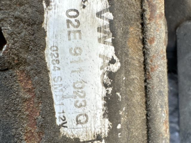 bontott AUDI Q3 Önindító