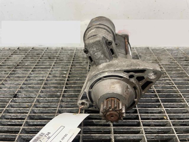 bontott AUDI Q3 Önindító