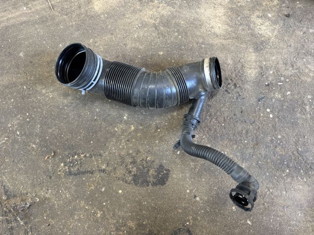 bontott AUDI Q3 Szívó Cső