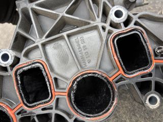 bontott AUDI Q3 Szívósor