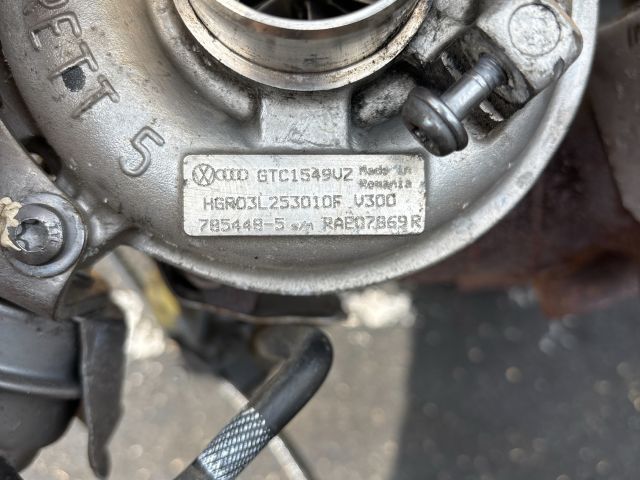 bontott AUDI Q3 Turbó